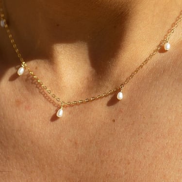 Petite freshwater pearl droplets necklace