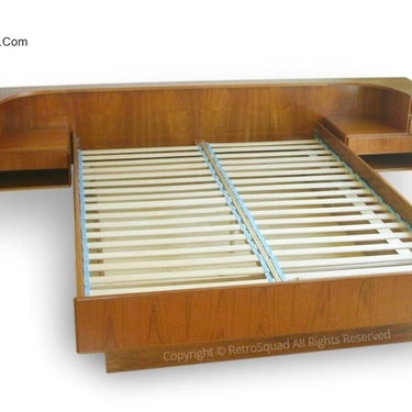 Teak vintageDanish Modern Queen Platform Bed Komfort Floating Nightstands MCM