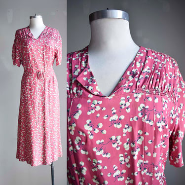 1940s Pink Floral Dress / 1940s Day Dress / Vintage As Is Dress / Vintage 40s Rayon Dress / Pink Rayon 40s  Vintage Dress 