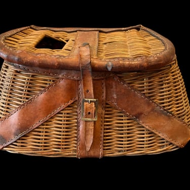 Antique Fishing Creel - Vintage Wicker & Leather Fishing Creel – Made in British Hong Kong 