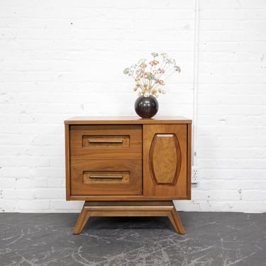 Vintage MCM walnut wood end table / nightstand w/ 2 drawers and sliding door by Young & co | Free delivery in NYC and Hudson Valley areas 