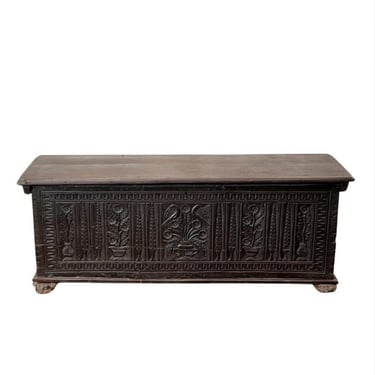 18th Century Dutch Baroque Period Carved Dowy Chest - Antique Coffer / Travel Trunk / Blanket Chest 