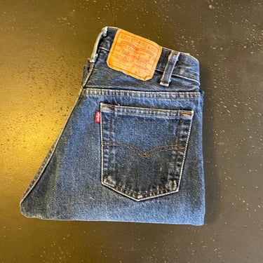 26 Levis 501 student jeans / vintage medium dark wash high waisted smaller student Levis 501 womens button fly jeans made USA | size 26 