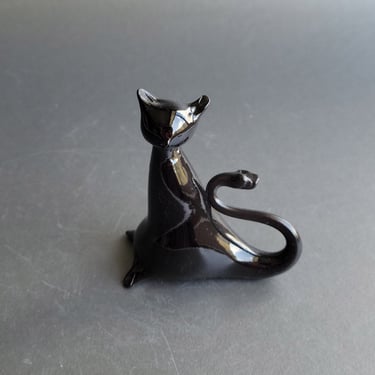 Hand blown BLACK CAT figurine Handmade Murano glass sculpture Collectible Animal lovers gift Halloween Gothic CAT decor 