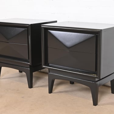 Mid-Century Modern Sculpted Walnut Black Lacquered Diamond Front Nightstands by United, Newly Refinished
