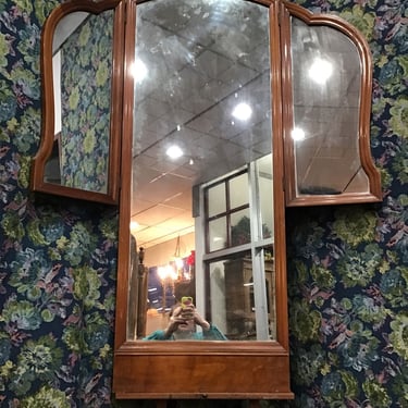 Vintage Tri-Fold Mirror (Seattle)