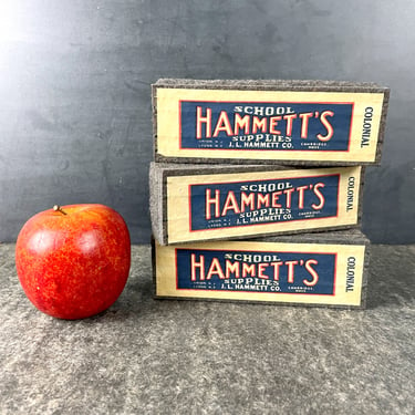 Hammett's Colonial felt chalkboard erasers - set of 3 - like new vintage 