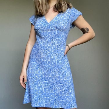 Vintage Women's Blue Floral Flutter Sleeve V Neck Dainty Feminine Mini Dress 