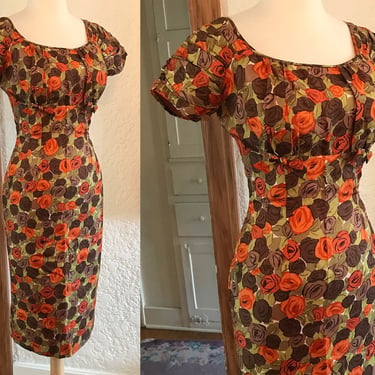 Adorable 1950's Silk Floral Print Wiggle Dress Size-Small 