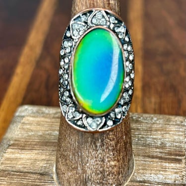 Vintage Mood Ring Encrusted With Rhinestones Color Changing Blue Green Yellow 