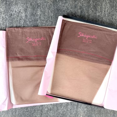 Vintage Schiaparelli nylon stockings size petite 10 - 2 pairs - NIP 