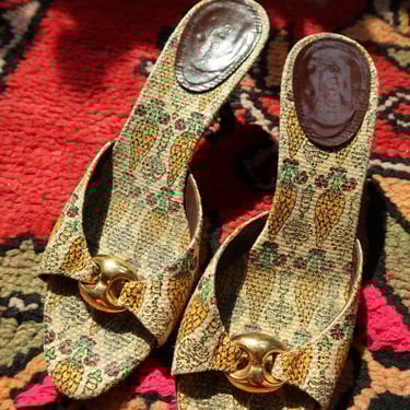 Gucci Pigna Pineapple Print Canvas Mules