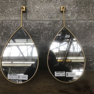 Teardrop Mirror Pair (Seattle)