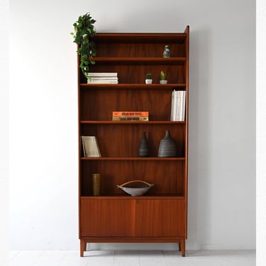 1950s Scandinavian Teak Wall Bookcase with Storage Cabinet – Vintage Mid-Century 