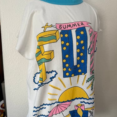 Vintage 80s Summer Tourist Tee Bold Graphic Oversized T-shirt with Beach Scene; 1995 Graphic Tourist Tee from Duck North Carolina Medium 