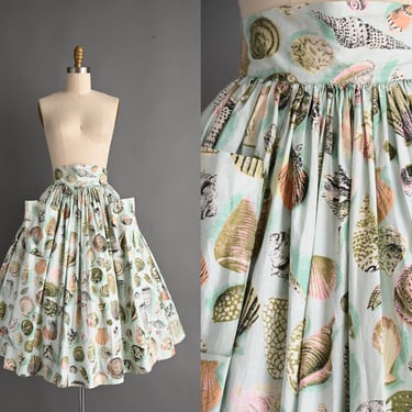 vintage 1950s Skirt | Incredible Rare Seashell Novelty Print Cotton Full Skirt | XS 