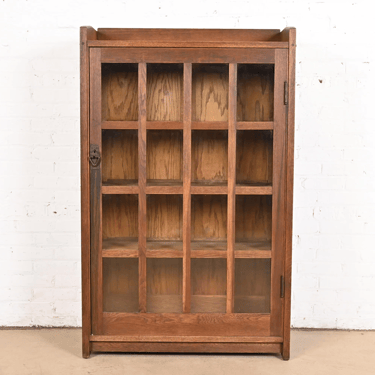 Gustav Stickley Antique Mission Oak Arts and Crafts Bookcase Cabinet, Circa 1900