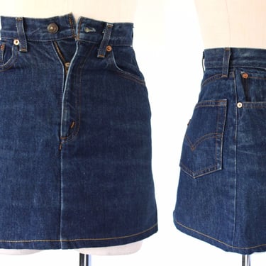 Early 1980s Levis Denim Mini Skirt Made in USA - 80s Vintage Heavy Weight Dark Wash Denim High Waisted Jean Skirt - XS 