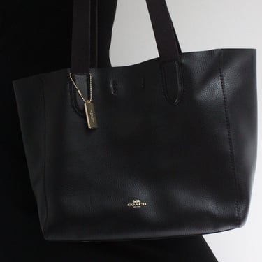 Amazing Coach Pebbled Leather Tote