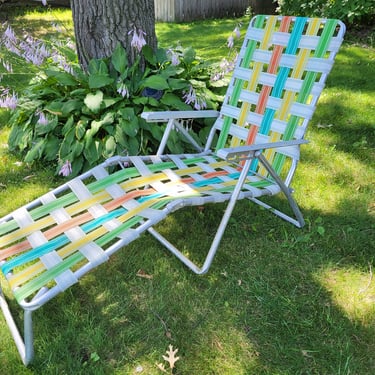Vintage Multi Color Webbed and Aluminum Folding Garden/Lawn Lounge Chair 