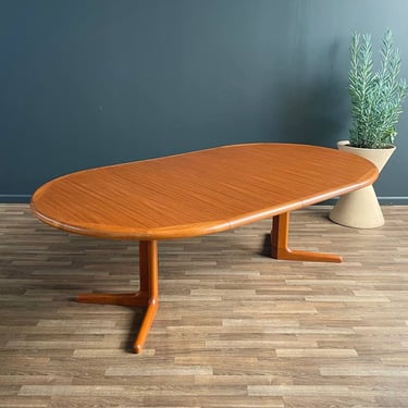 Mid-Century Danish Modern Teak Expanding Dining Table, c.1960’s 