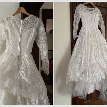 Authentic vintage 1950s lace wedding gown | fairy tale princess costume, needs repair to tulle ruffle, XS/S 