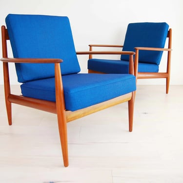 Pair of Danish Modern Teak Lounge Chairs Grete Jalk 