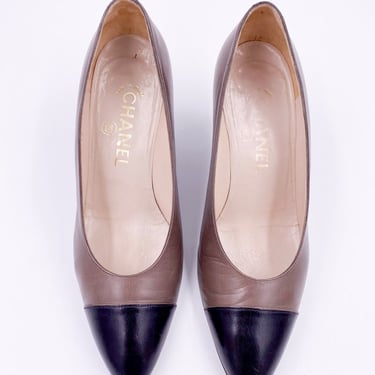 Chanel Pumps Taupe With Black Leather Toe 