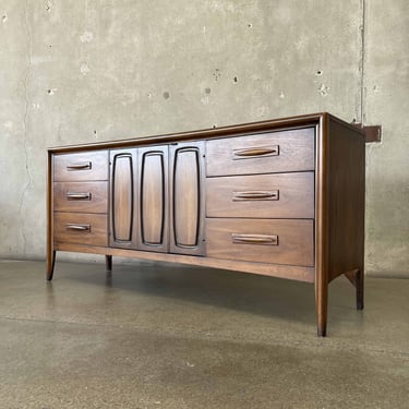 Mid Century Modern Broyhill Emphasis 9 Drawer Dresser - HOLD