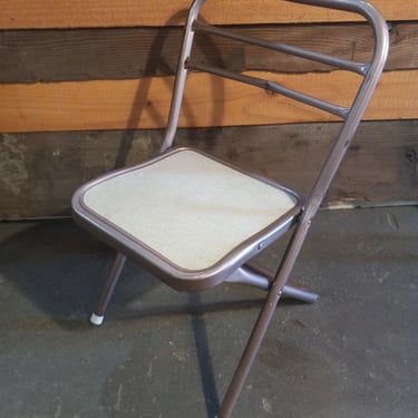 Vintage Children&#39;s Folding Metal Chair, 14 x 14 x 23