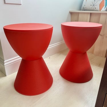 Modern ‘Haste’ stool/side table with storage
