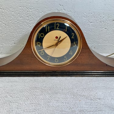 1939 Telechron Barrington Mantle Clock, Art Deco 5B07, Working Well 