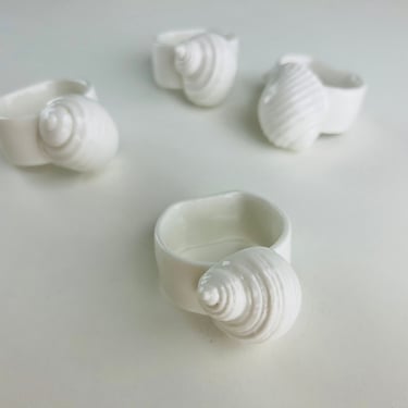 Vintage Ceramic Shell Napkin Rings, Set of four, Napkin Holders, British Virgin Islands souvenir, nautical decor beach house decor 