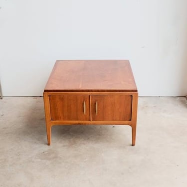 Mid Century End Table / Coffee Table by Lane / Paul McCobb style MCM Rhythm 