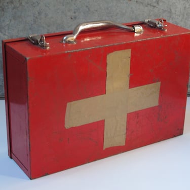 Vintage Red Metal Toolbox First Aid Kit Metal Briefcase Red Metal Case Industrial Metal Toolbox Storage box Craft Seed Storage Organization 
