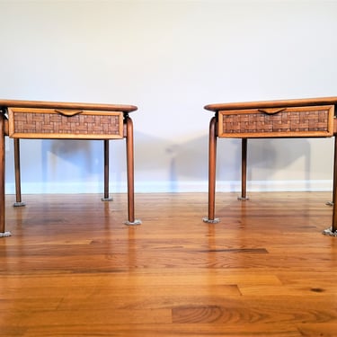 Mid Century Lane Perception Pair of End / Side Tables 