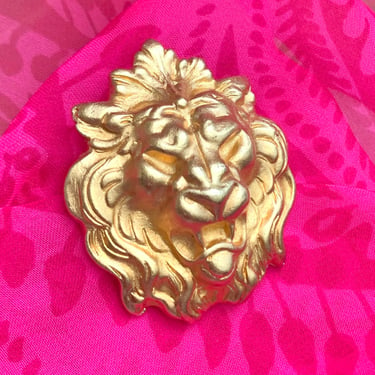 Bold Lion Pin Brooch, Sculptural, Leo, Matte Gold Tone, Vintage 80s Jewelry 