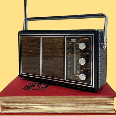 Vintage Sears & Roebuck AM/FM Radio Retro 1960s Mid Century + Solid State 10 + Model 8222 Black + WORKS! Antena + Vinyl Case + Top Handle 