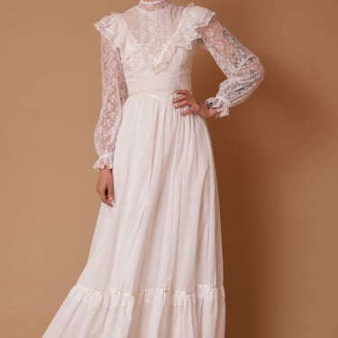 Jennie Lace Gown - XS