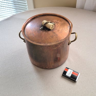 Medium copper pot with lid Used lidded cooking pot Vintage copper cookware Farmhouse decor Rustic kitchen 