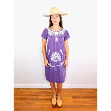 Mexican Dress // vintage sun Mexican hand embroidered floral 70s boho hippie cotton hippy purple midi mini // S Small 