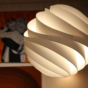 Spanish Modern Twist pendant lamp