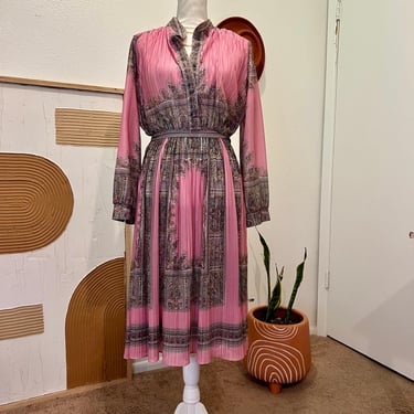 1960s Lady Carol Lorac Original Pink Printed Pleated A Line Knee Length Dress 