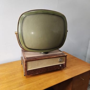 Philco Predicta TV / Non Working (Please Read Shipping Info in Description) 