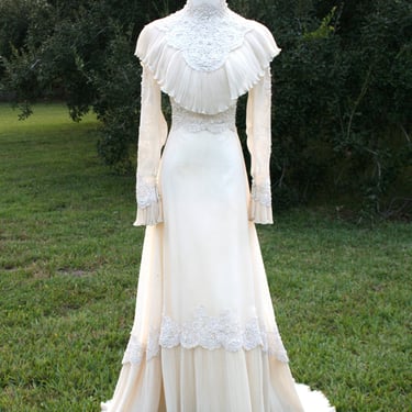 Making Promises - 1970s - Pearls and Lace - Organza - Crimped Ruffle - Estimated size XS 