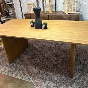 Pickford 84&quot; Dining Table