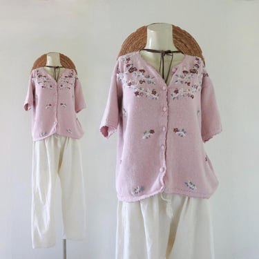 crewel embroidered sweater - s - vintage 90s y2k womens size small pink short sleeve cardigan button cottage cute cottagecore 