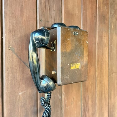 Northern Electric Oak Wall Mount Crank Telephone N717CG 