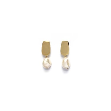 Goldeluxe - 10k Gold Siren Stud Earrings w/ Baroque Pearls
