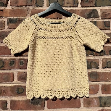 Vintage 50s 60s Mid Century Crochet Top T shirt Handmade Beige Lace Small Medium by TimeBa